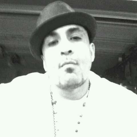 Meet your Posher, Roland - Picture 3 of 4